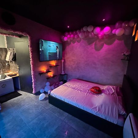 Love Room Spa Jacuzzi Лион Экстерьер фото