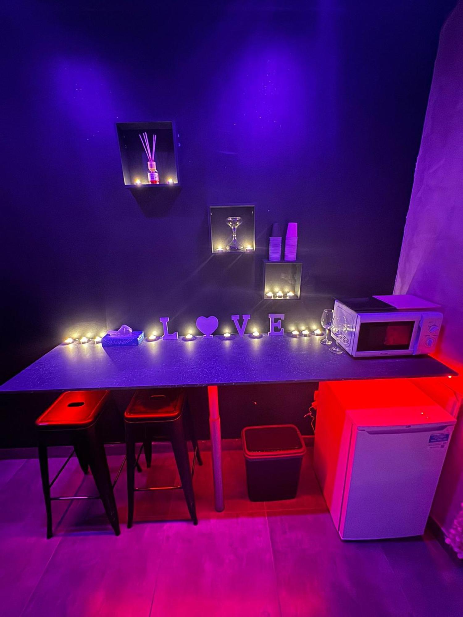 Love Room Spa Jacuzzi Лион Экстерьер фото